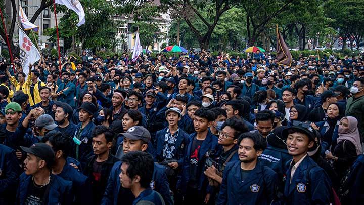 Tagar Indonesia Gelap jadi Tajuk Aksi Mahasiswa Hari ini: Mewakilkan Kekhawatiran Nasib Bangsa