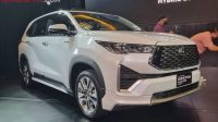 Buruan Sikat, Harga Kijang Innova Zenix Hybrid Digorok Diskon Dua Digit