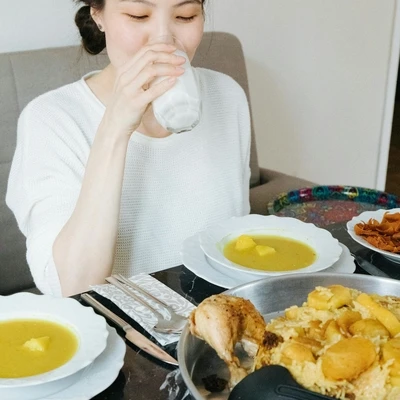 6 Makanan yang Sebaiknya Dikonsumsi Saat Puasa