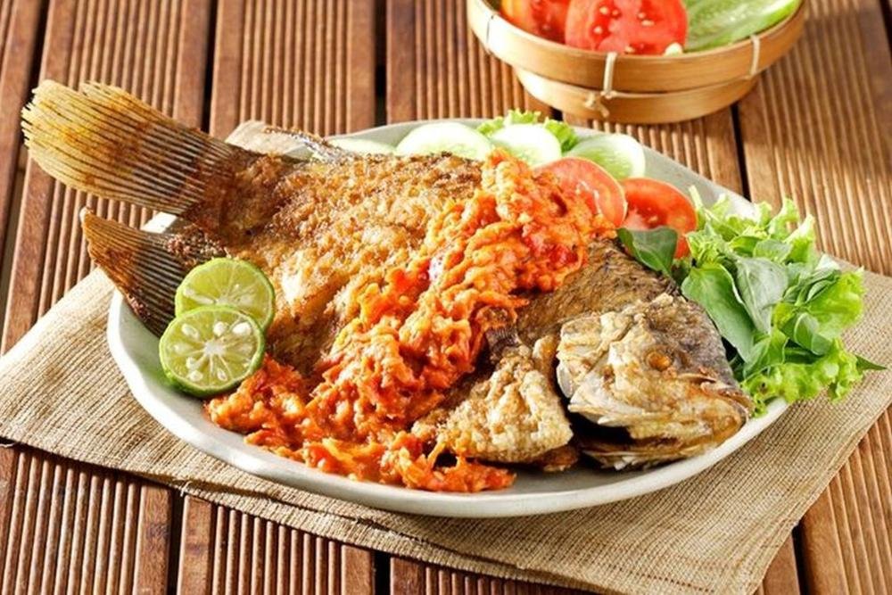 Resep Gurami Goreng dengan Bumbu Terasi, Sajian Ideal untuk Berbuka Puasa