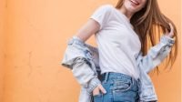 Langkah Memaksimalkan Gaya Kaos dan Jeans Agar Terlihat Lebih Stylish Langkah Memaksimalkan Gaya Kaos dan Jeans Agar Terlihat Lebih Stylish