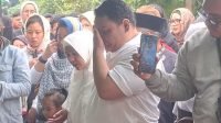 Pemakaman Mat Solar Berlangsung Haru, Anak Bungsu Tak Berhenti Menangis Pemakaman Mat Solar Berlangsung Haru, Anak Bungsu Tak Berhenti Menangis
