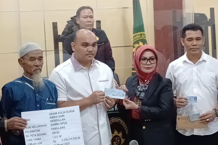 Uang Ganti Rugi Lahan Mat Solar dari PN Tangerang Diterima, Anak Sulung Terharu