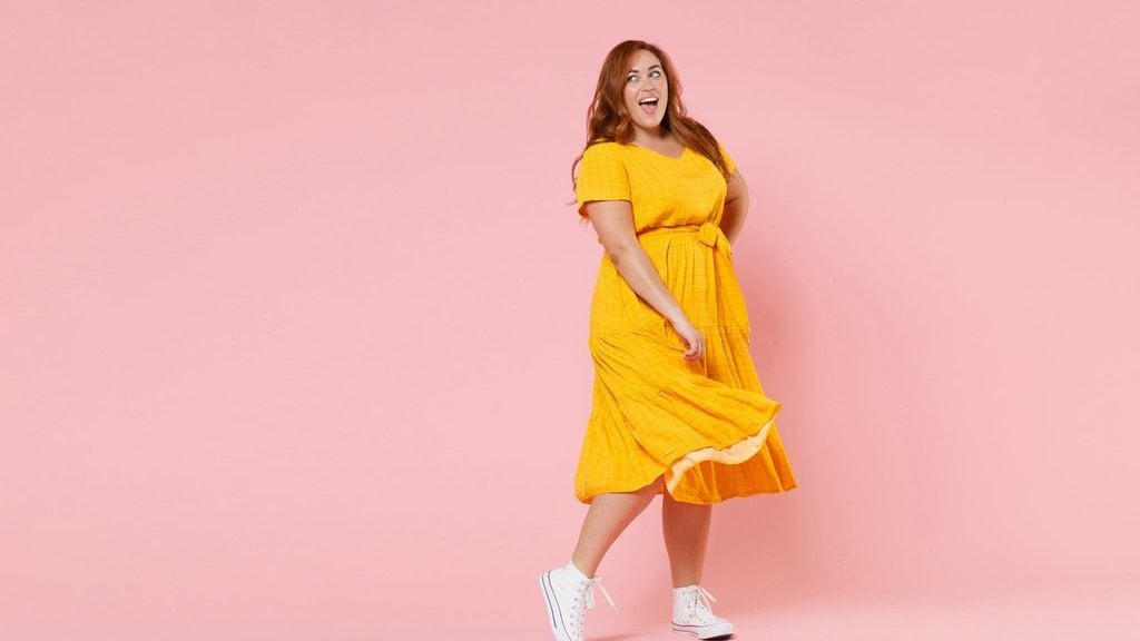 15 PilihanWarna Busana Terbaik buat Gadis Bertubuh Gemuk