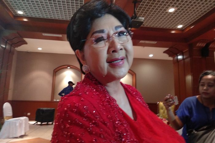 Titiek Puspa Tetap di ICU Pasca Operasi Pelebaran Pembuluh Darah, Manajer Harap Doa