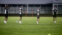 Timnas Indonesia Mulai Latihan dengan Kluivert Sebelum Hadapi Australia Timnas Indonesia Mulai Latihan dengan Kluivert Sebelum Hadapi Australia