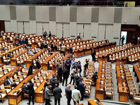 DPR Tetapkan Revisi UU TNI dalam Sidang Paripurna