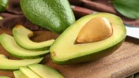 Waktunya Makan Alpukat: Pagi atau Malam? Temukan Jawabannya!
