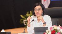Sri Mulyani Senyum Tenang Saat Hadapi Spekulasi Pengunduran Diri Sebagai Menteri Keuangan