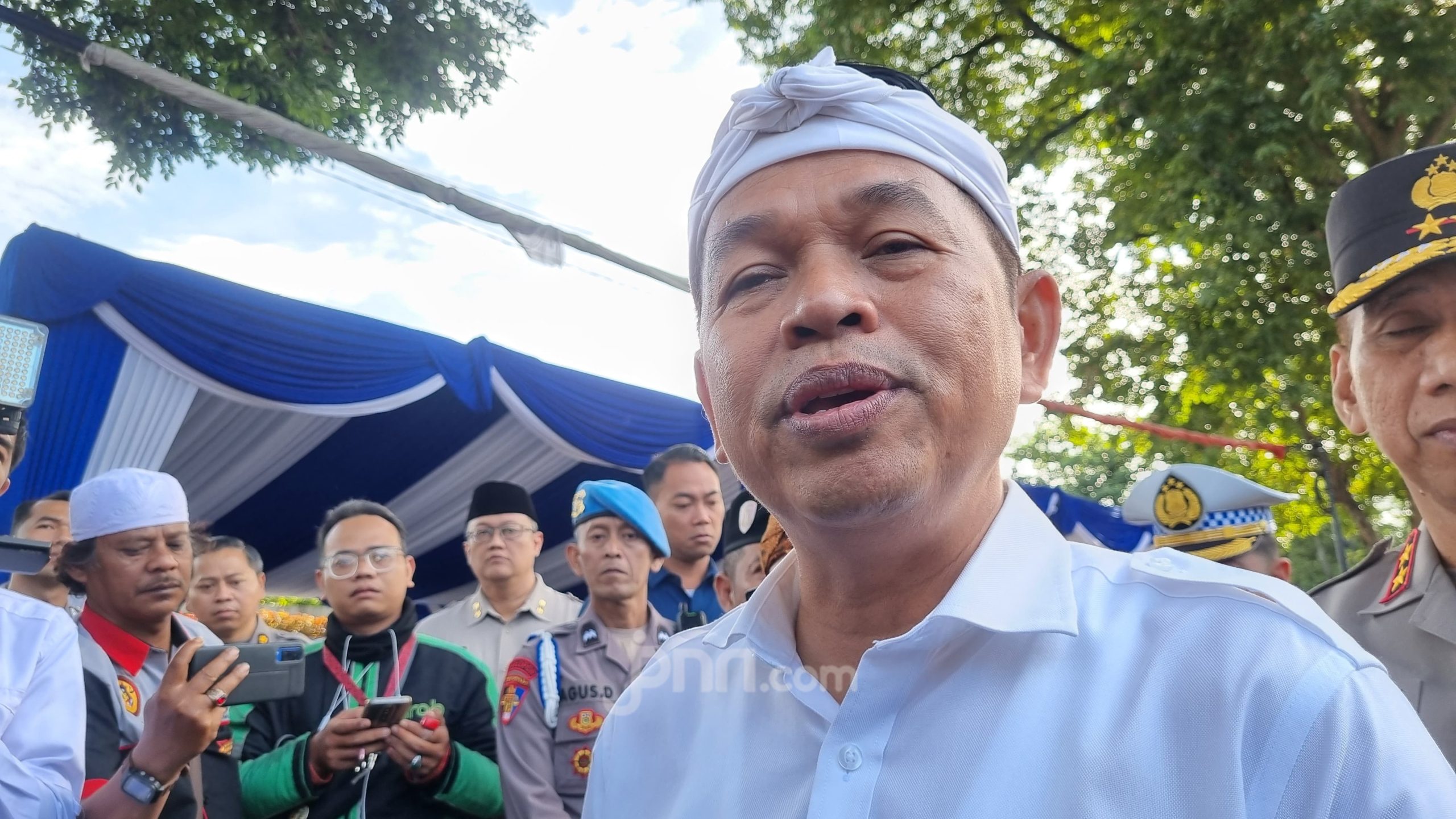 Dedi Mulyadi Bahas Pengelolaan Keuangan Daerah saat Salat Id di Lapangan Tembak