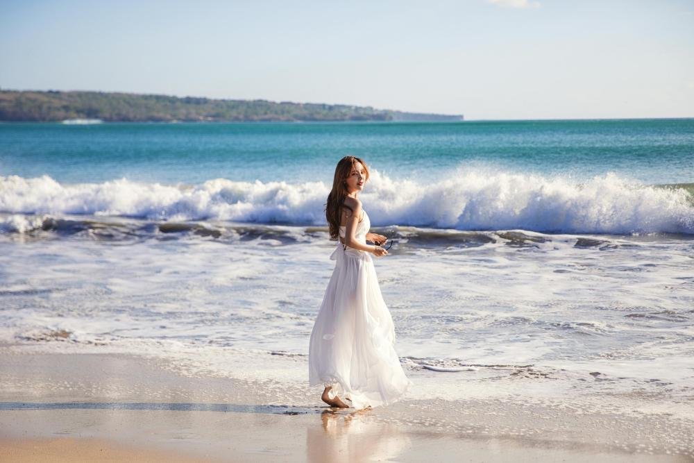 7 Karakter Gadis Pantai: Romantis & Sederhana yang Bakal Membuat Jatuh Hati!