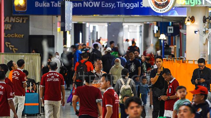 Volume Keberangkatan Penumpang KA di Daop 1 Jakarta Tetap Tinggi