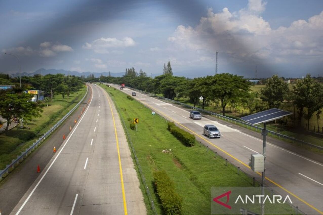 Tol Jakarta-Cikampek hingga Cipali Dipantau Lancar dan Ramai
