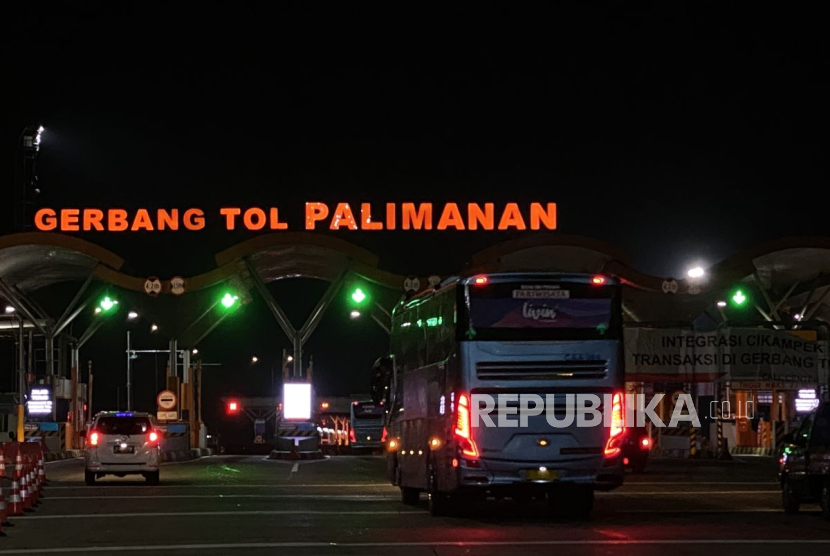 Arus Balik Padat di Tol Cipali: 2.700 Kendaraan Lewati Setiap Jam