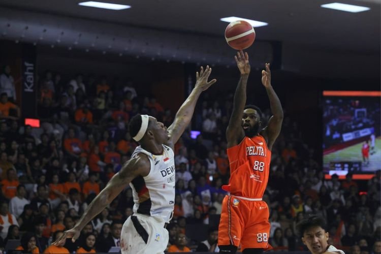 Dewa United Banten Paksa Pelita Jaya Mainkan Game 3 Final IBL, Adams dan Ibarra Nyaris Cetak Double-Double