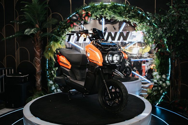 Indomobil eMotor Raih Ribuan SPK di PRJ 2025, Pemilik Mulai Terima Motor Bulan Ini