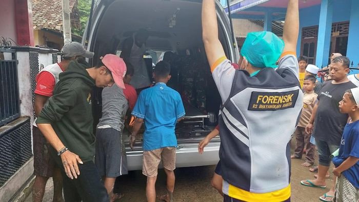 Pria Tasikmalaya Serang Keluarga Sendiri, 5 Orang Luka Parah