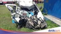 Kecelakaan Maut di Banjarbaru: Pelajar Tewas dalam Adu Banteng dengan Mobil Polisi