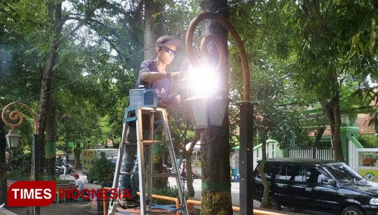 Alun-alun Pandeglang Gelap, DLH Akui Lampu Hias Rusak Bukan Prioritas Perbaikan