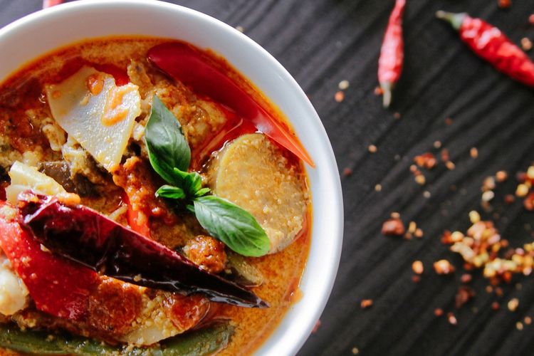 Makanan yang Harus Dihindari Penderita Asam Lambung