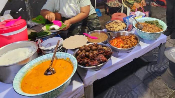 Bubur Gudeg Mercon Tamsis: Rasa Pedas Manis di Pusat Jogja