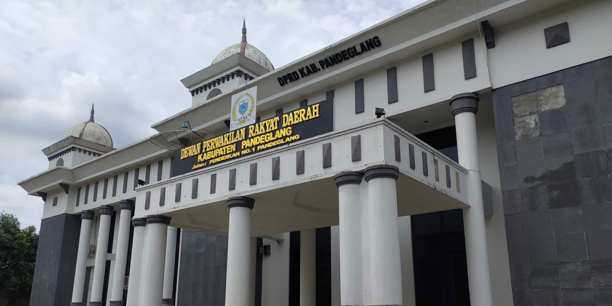 Fraksi PKB DPRD Pandeglang Kecam Pasangan Kepsek Suami Istri Karaoke Saat Jam Sekolah