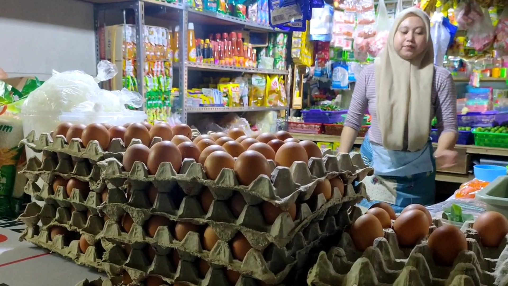 Harga Telur Rp31.000 per Kilo Bikin Pedagang Kewalahan
