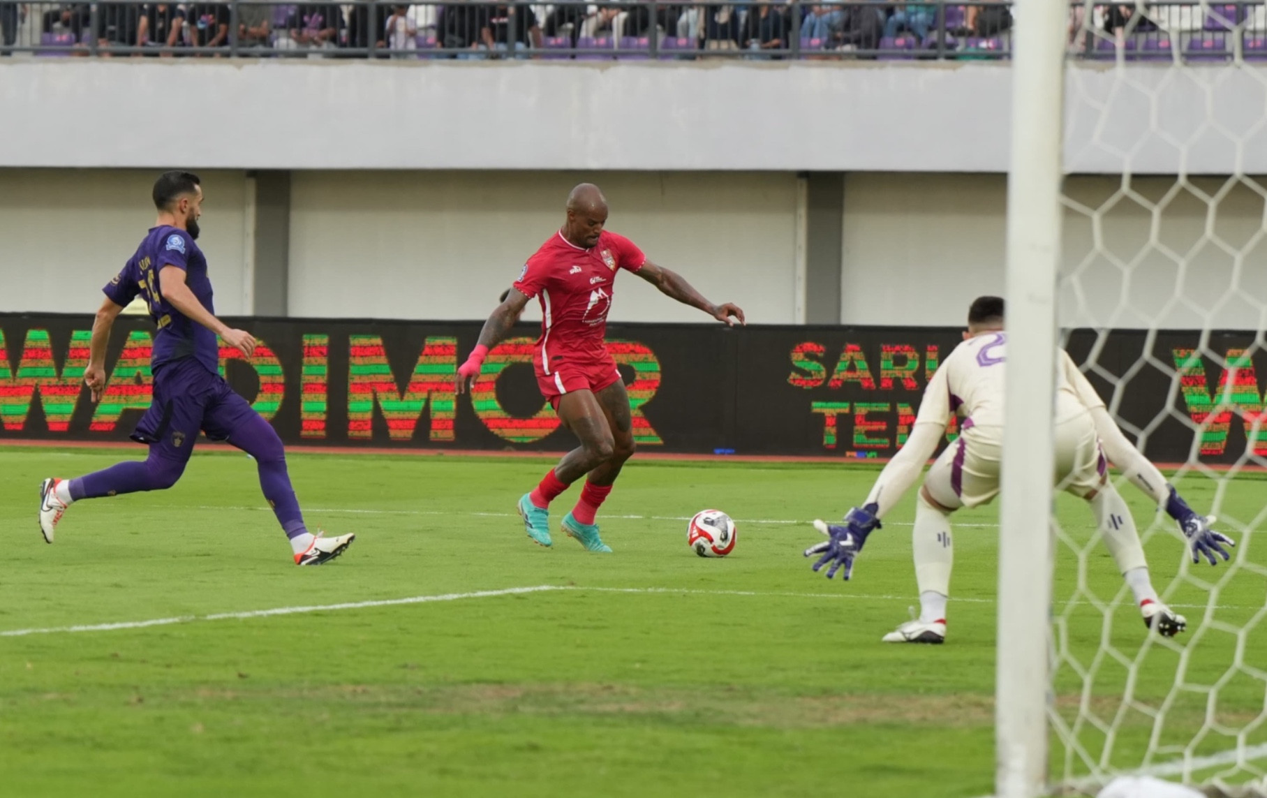 Gol Hokky Ciptakan Kemenangan Imbang Malut United Lawan Persita Tangerang