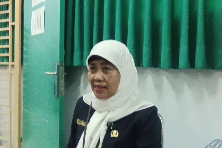 Siswa SD Klender Baru Diperbolehkan Naik KRL Sendiri dari Tangerang