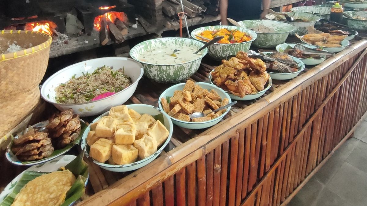 5 Resto Sunda di Bandung yang Disarankan Artis untuk Wisata Kuliner Tahun Baru