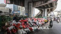 Tumpukan Sampah Ditutup Terpal, Tangsel Minta Bantuan Pemkab Tangerang yang Belum Disetujui