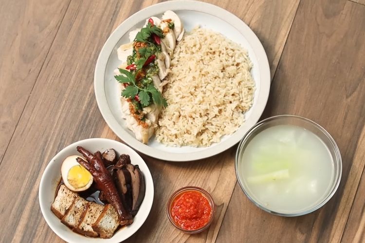 Resep nasi ayam Hainan ala Singapura dengan rice cooker!