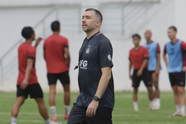 Persik Kediri Siapkan Laga Uji Coba! Marcos Reina Tantang Persita Tangerang di Super League