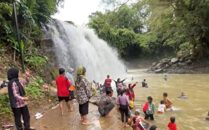 curug leuwi goong pandeglang