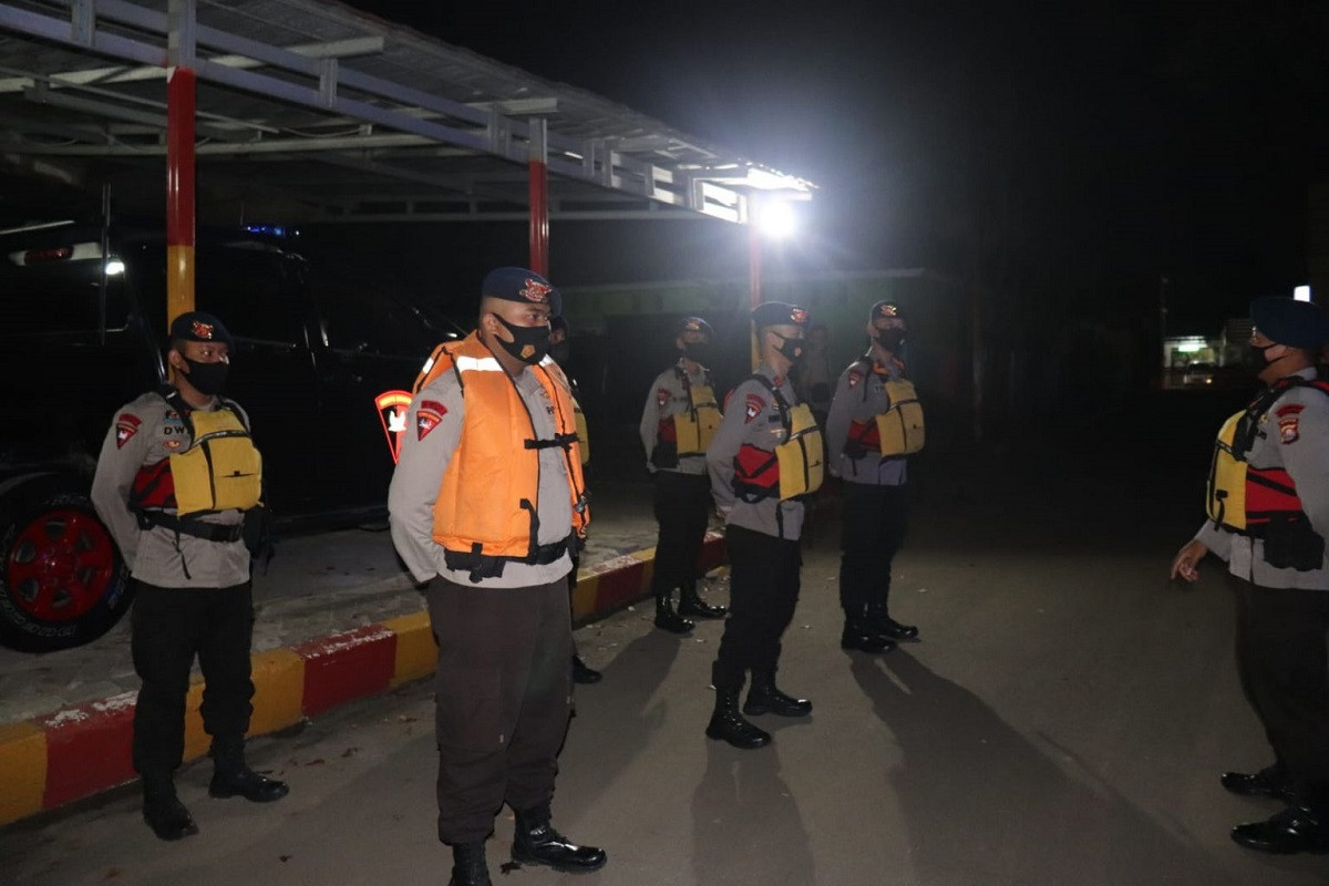 Antisipasi Bencana, Personel SAR Ditsamapta Polda Banten Siaga di Pandeglang dan Lebak