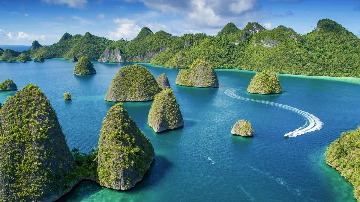 Pulau Misool: Permata Tersembunyi Raja Ampat Yang Memukau Hati