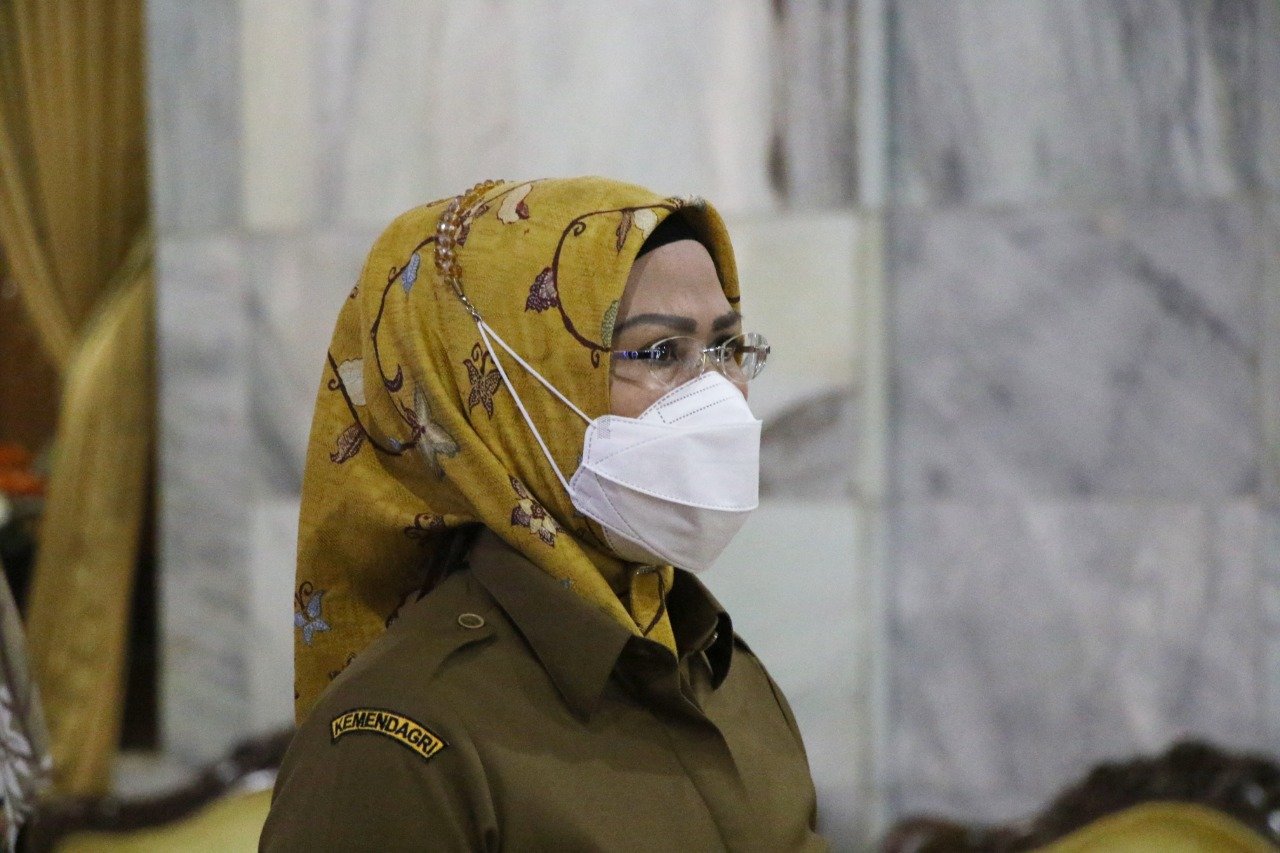 Zaman Berubah, Bupati Serang Dorong OPD Aktif di Media Sosial Tangani Keluhan Warga