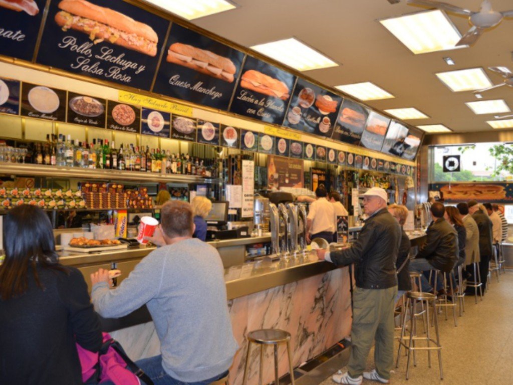 Bangkit dari Makanan Cepat Saji, Top Noodle Kembali Tampil di Tunjungan Plaza Surabaya