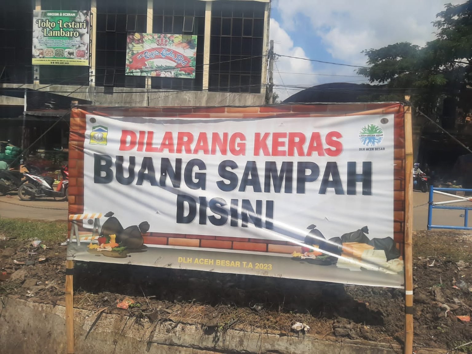 DLH Nagan Raya Pastikan Sampah di Pasar Simpang Peut Kuala Sudah Dibersihkan