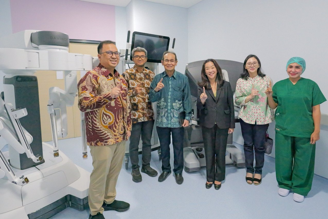 Eka Hospital MT Haryono Perkenalkan SURE, Pusat Bedah Robotik Urologi Berbasis Da Vinci
