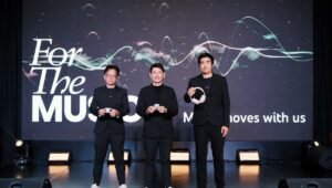 Sony meluncurkan tiga headset baru: WF-1000XM6, LinkBuds Clip, dan WH-1000XM6 warna pink