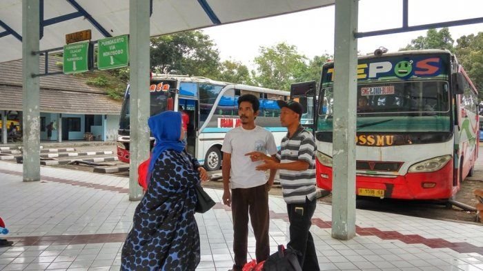 Terminal Terboyo Jadi Tempat Calo, Harga Tiket Bus Melonjak