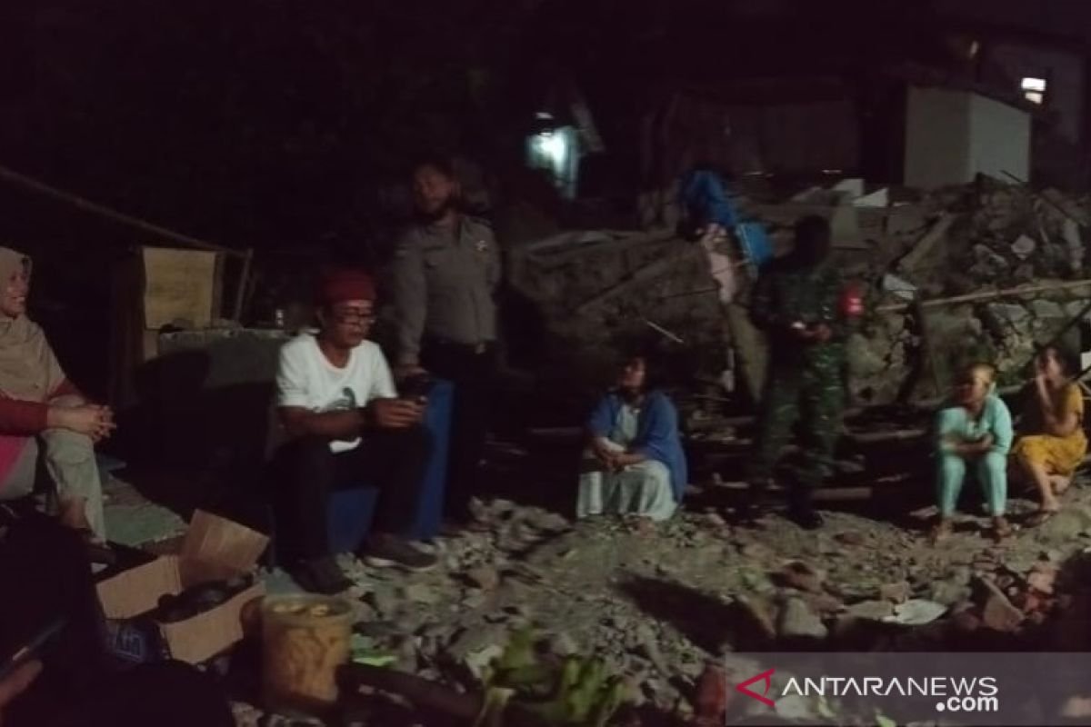 Gempa Hebat Mengguncang Sukabumi dan Bandung dalam Satu Malam, Kedalaman Dangkal