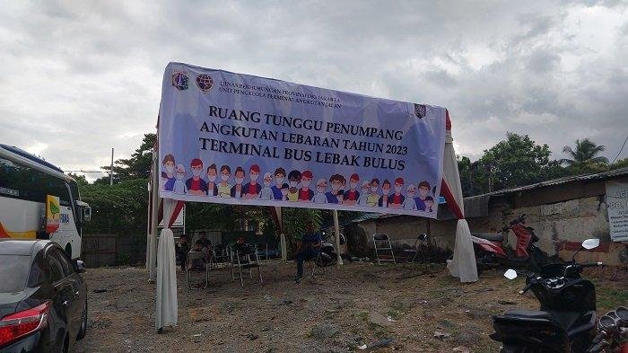 Lonjakan Penumpang 400 Persen di Terminal Lebak Bulus Saat Mudik Lebaran