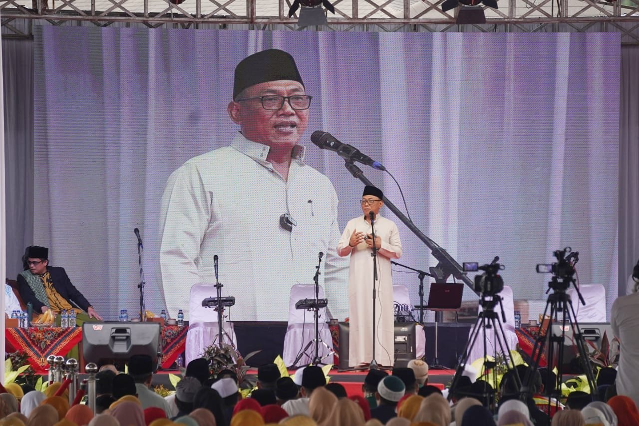 Ratusan ribu warga Cilegon membanjiri jalan: konvoi takbir keliling