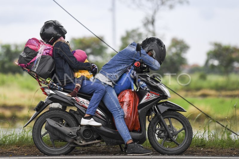 Mudik Tangerang-Ponorogo, Sobur Lintasi Jalur Pantura Naik Sepeda